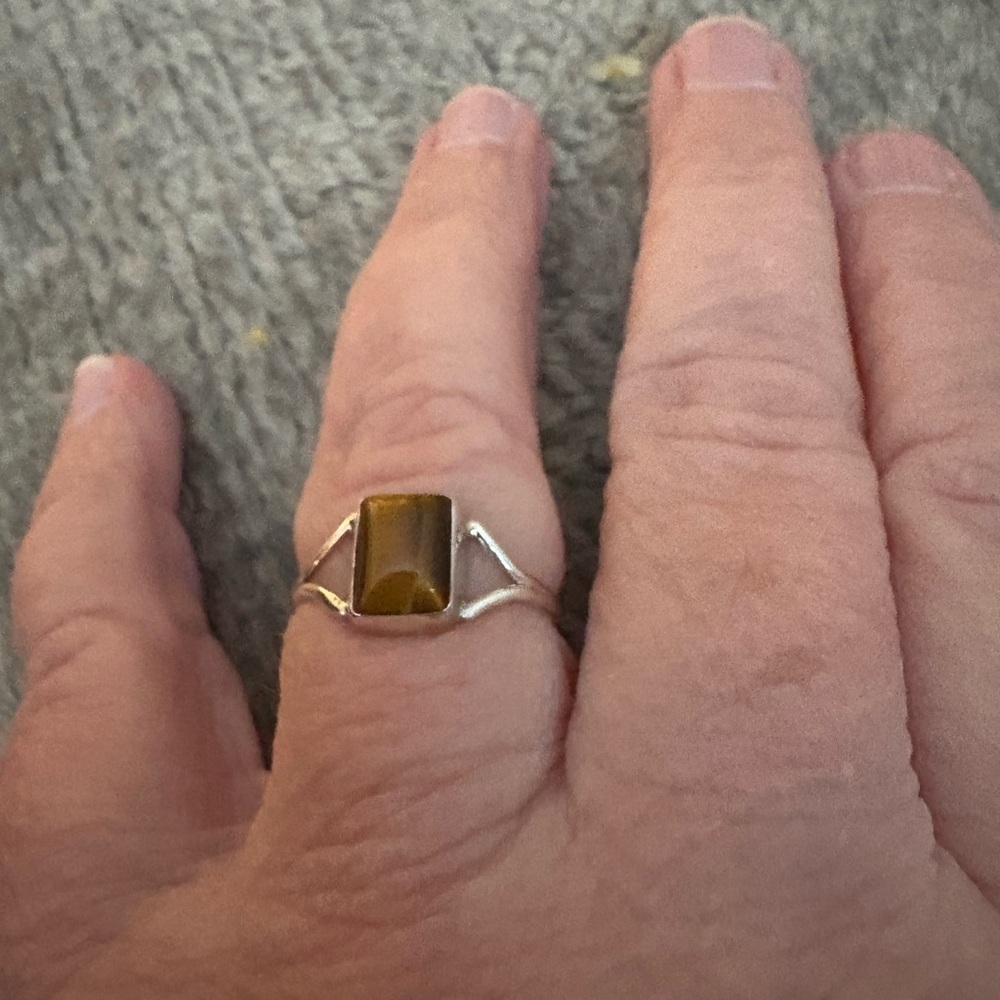 EUC tigers eye ring stamped .925 size 6.5